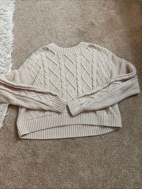 Hollister Cream Cable Knit Crewneck Sweater